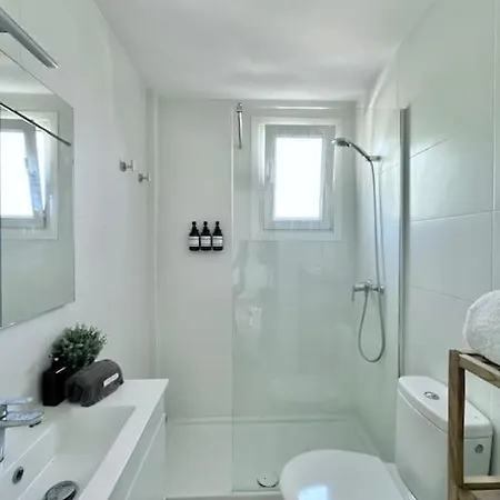 The Golden Oak In Calella Centre - 100m From * Palafrugell